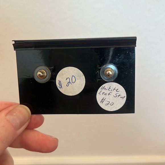 Zupa earrings - Picture 3 of 3